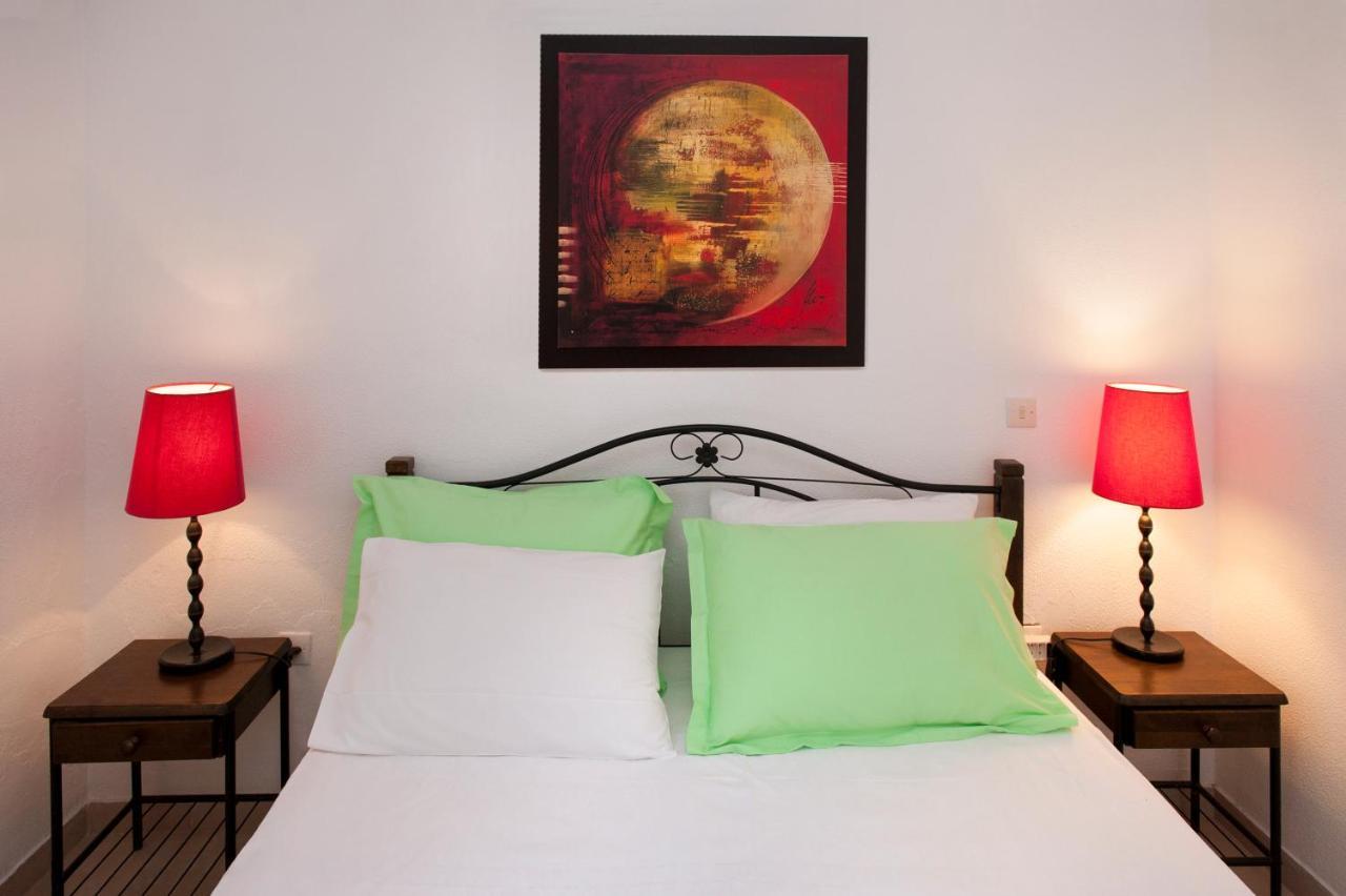 Apartment House On The Sea Glyfada (Corfu)
